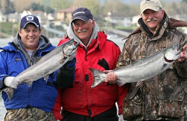 25' Bass Boat Fishing Charter in Beaverton, Oregon