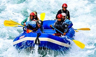 Aventure de rafting à sensations fortes pour 8 personnes à Katmandou, au Népal