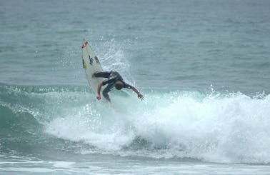 Surf Lessons in Saint Agnes