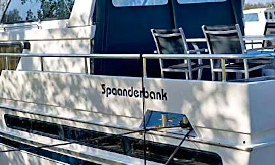 Valk Falcon Royal ''Spaanderbank'' Charters in Heerenveen, Netherlands