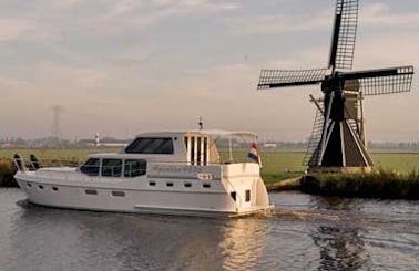 Charter Aqualine 46 PH Pilothouse 'Silver' in Heerenveen, Netherlands
