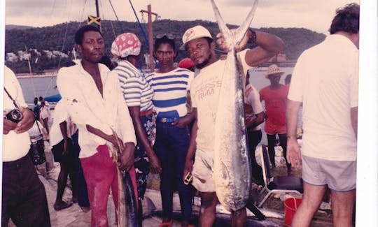38' Sport Fisherman Fishing Charters in Ocho Rios, Jamaica