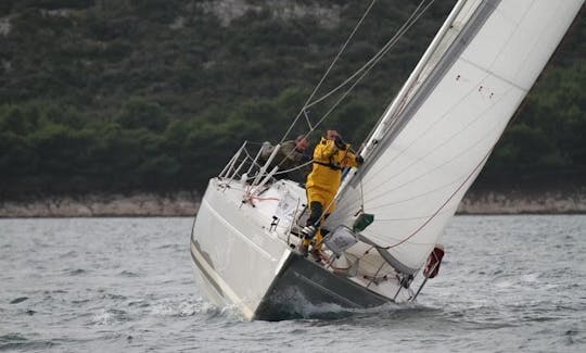 ''Echo'' Elan 340 Monohull Charter in Marina Kornati