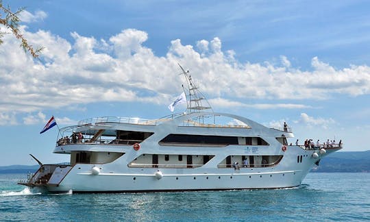 ''M/Y President'' Power Mega Yacht Charter in Jesenice