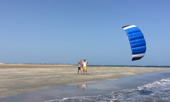 Kitesurfing Lessons in Castiglione del Lago