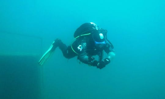 Scuba Lessons in London, United Kingdom