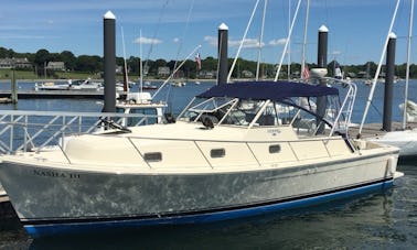 34' Mainship Pilot Power Boat for charter with Captain in Newport, Rhode Island