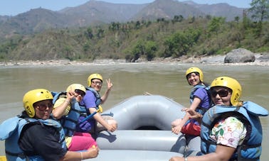 Rafting no Nepal