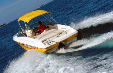 Rinker 192 Captiva Yellow Power Boat rental in Funtana