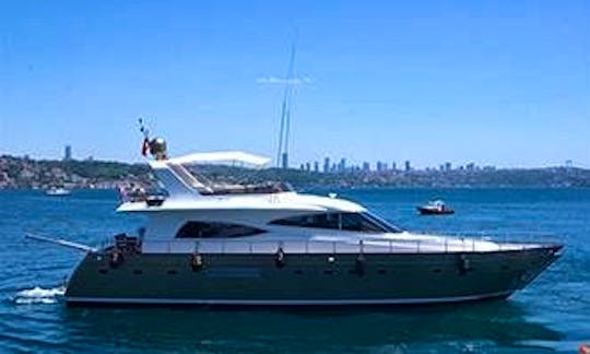 52' Power Mega Yacht Charter "MY - 10" in İstanbul