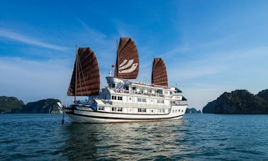 Halong Bhaya Cruise in Hanoi