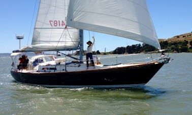 43ft Sailing Yacht Charter In San Francisco Bay