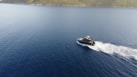 Black 46ft Custom Motor Yacht for Tour in Bodrum!