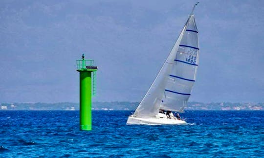 30' Blue Wave Cruising Monohull rental in Zadar