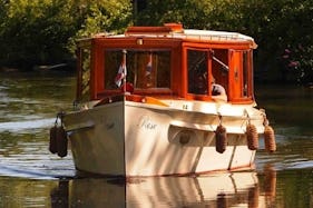 Rose Boat Tour in Baambrugge