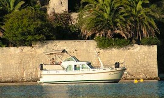 Linssen Grand Sturdy 29.9 AC "Picasso" Motor Yacht Charter in Ljubljana, Slovenia