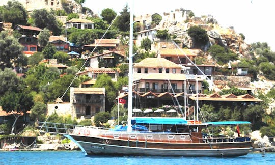 Gulet Charter in Kaleucagız Koyu, Turkey