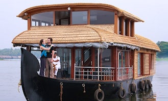 Kerala Houseboat Cruise for 20 Person in Alappuzha Kerala