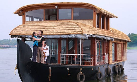 luxury houseboat keralayathra