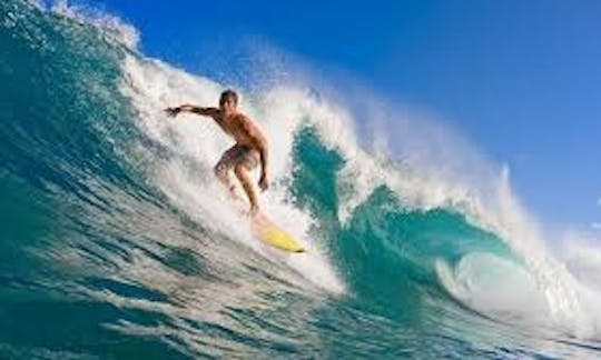 Affordable and Exciting Private Surf lessons in Newquay, UK