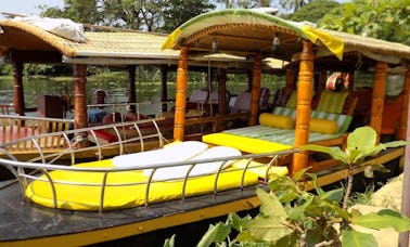 Daily Alappuzha Backwater Tour Aboard Shikara Boat For 10 People