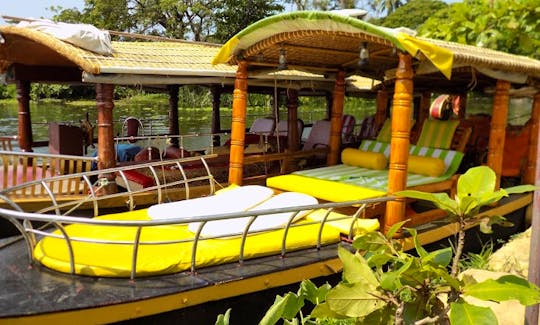 Daily Alappuzha Backwater Tour Aboard Shikara Boat For 10 People