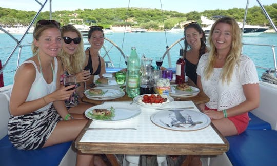 Catered Day Sailing in Split/Brac/Hvar, Croatia