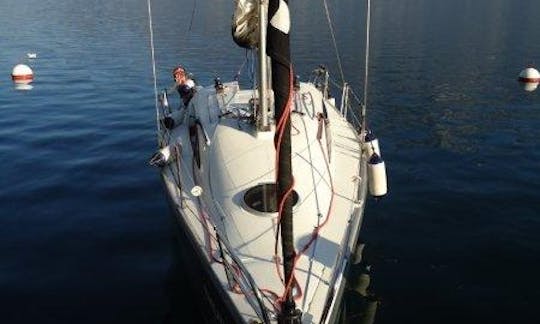 Location de monocoque de croisière à Navene - Lac de Garde Malcesine ITALIE