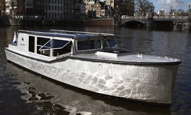 Aluguer de barcos elétricos em Amsterdã, Holanda