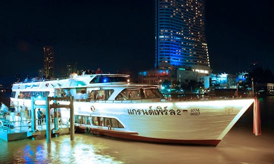 "Grand Pearl II" Dinner Cruise in Bangkok