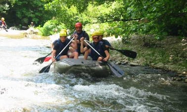 Viagens de rafting em Scheggino, Itália