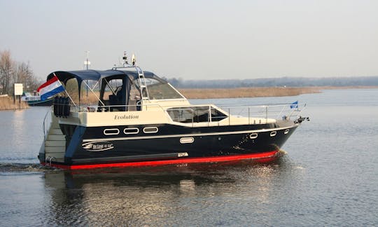 41' ReLine 1260 Limited Ed. Motor Yacht Rental in Drachten - Friesland, Netherlands