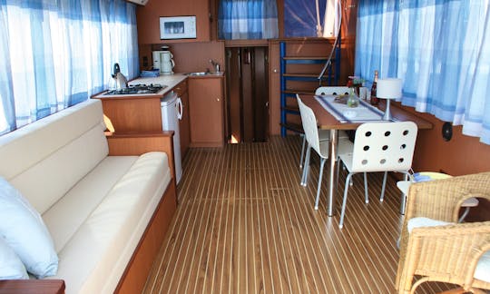 39' Safari Houseboat 1200 Houseboat Rental in Drachten - Friesland, Netherlands