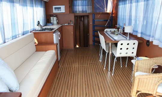 39' Safari Houseboat 1200 Houseboat Rental in Drachten - Friesland, Netherlands