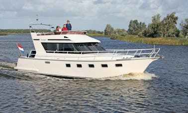 39' Vacance 1200 Motor Yacht Charter em Drachten, Holanda