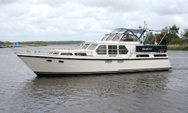 Location de yacht à moteur 44' Valkkruiser 1350 à Drachten, Pays-Bas