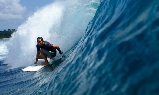 Guia de surf no sul de Kuta, Indonésia