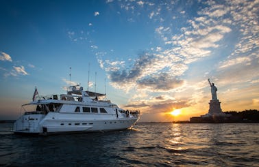 Charter 97' Justine Luxury Motor Yacht in NJ/NYC