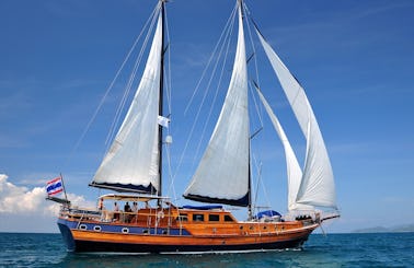 Sailing Yacht Capricorn