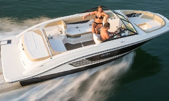 Profitez de Barbat na Rabu sur le Sea Ray 21 SPX Bowrider