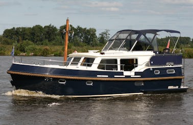 38ft "Helena" Argos-Line 1150 Motor Yacht in Friesland, Netherlands