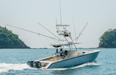 34ft Venture CC Fishing Charter in Jaco and Playa Herradura