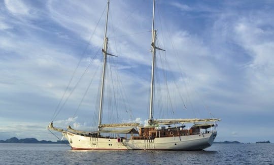 Luxury Sailing Schooner - Pearl of the Sea