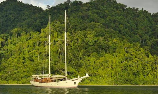Luxury Sailing Schooner - Pearl of the Sea