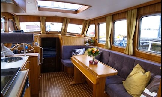 35ft "Zeearend" Motor Yacht Rental in Friesland, Netherlands
