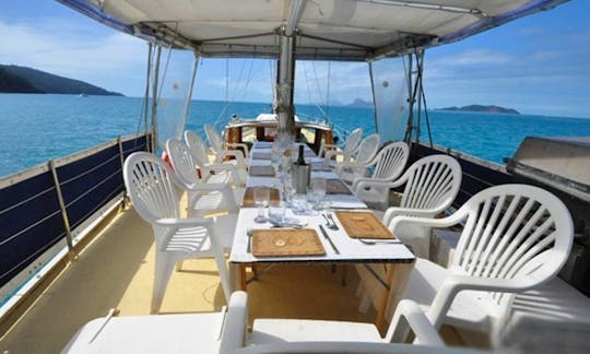 Many long lazy delicious lunches have been served on the aft deck