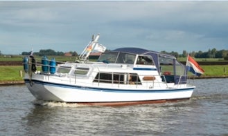 Rent 28' Mercurius Motor Yacht in Friesland, Netherlands