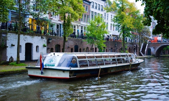 79' Canal Boat for Rent in Maarssen | GetMyBoat