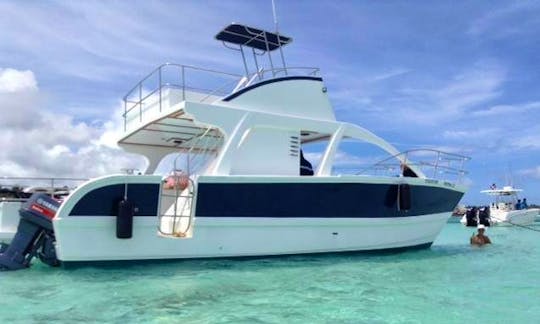 Rich and Famous Power Yatch Catamaran  Punta Cana