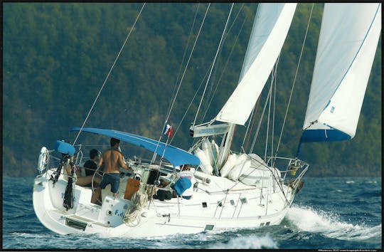Experiencia exclusiva de un día en un velero privado
